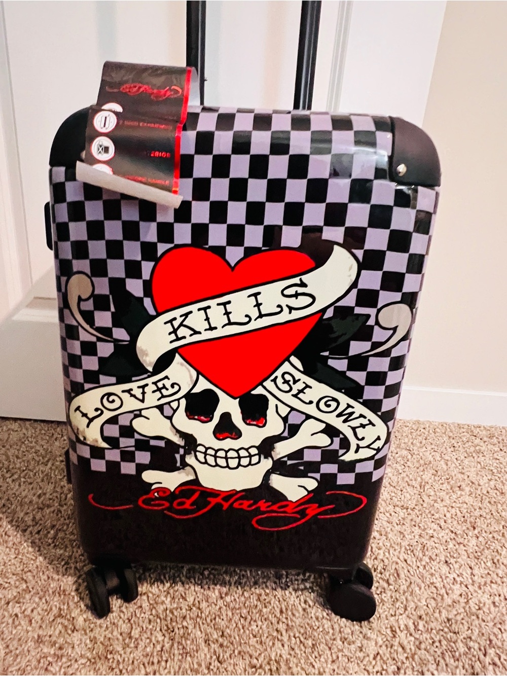Ed Hardy Skull Heart Suitcase Luggage carry on 21” spinner